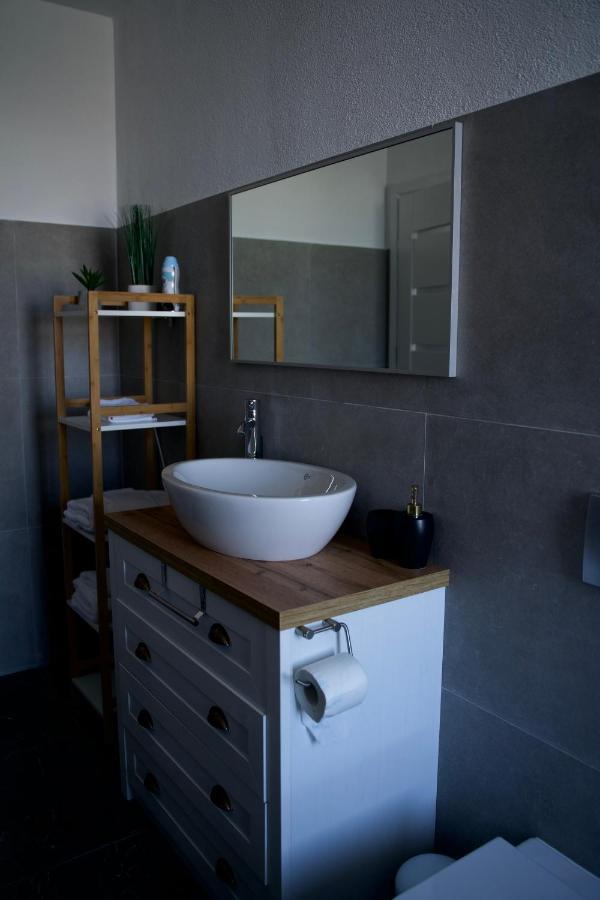 Style Hotel Ungheni Targ 외부 사진